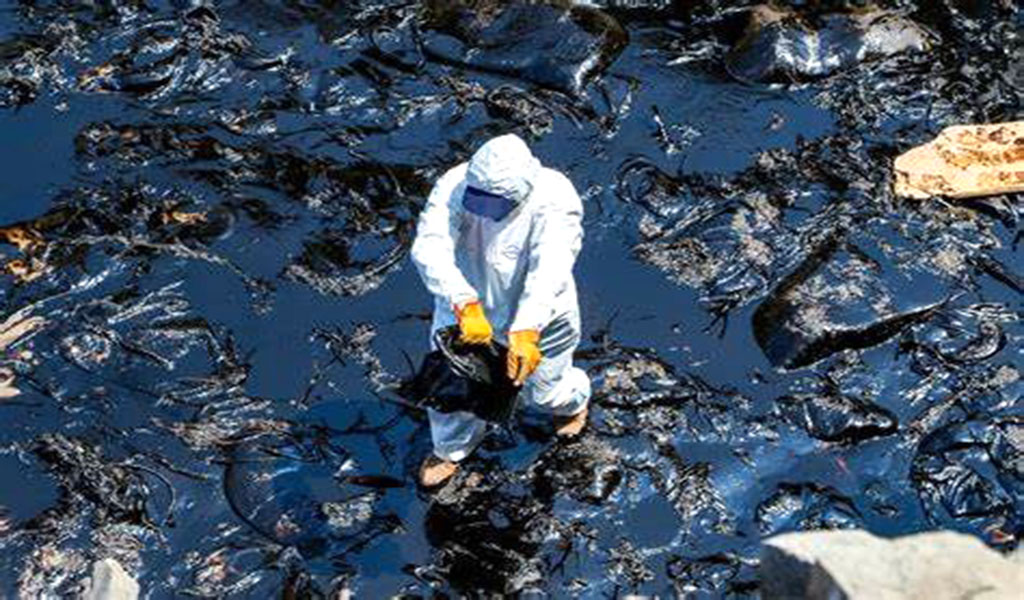 Emergencia ambiental por derrame de crudo en Perú