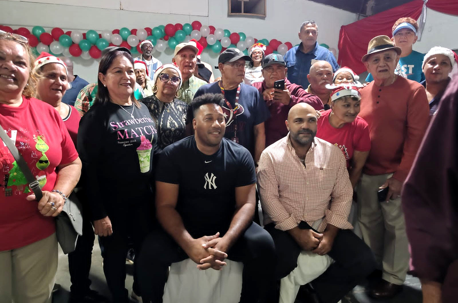 Fundación Glorias  Deportivas  en Cabimas celebró la Navidad