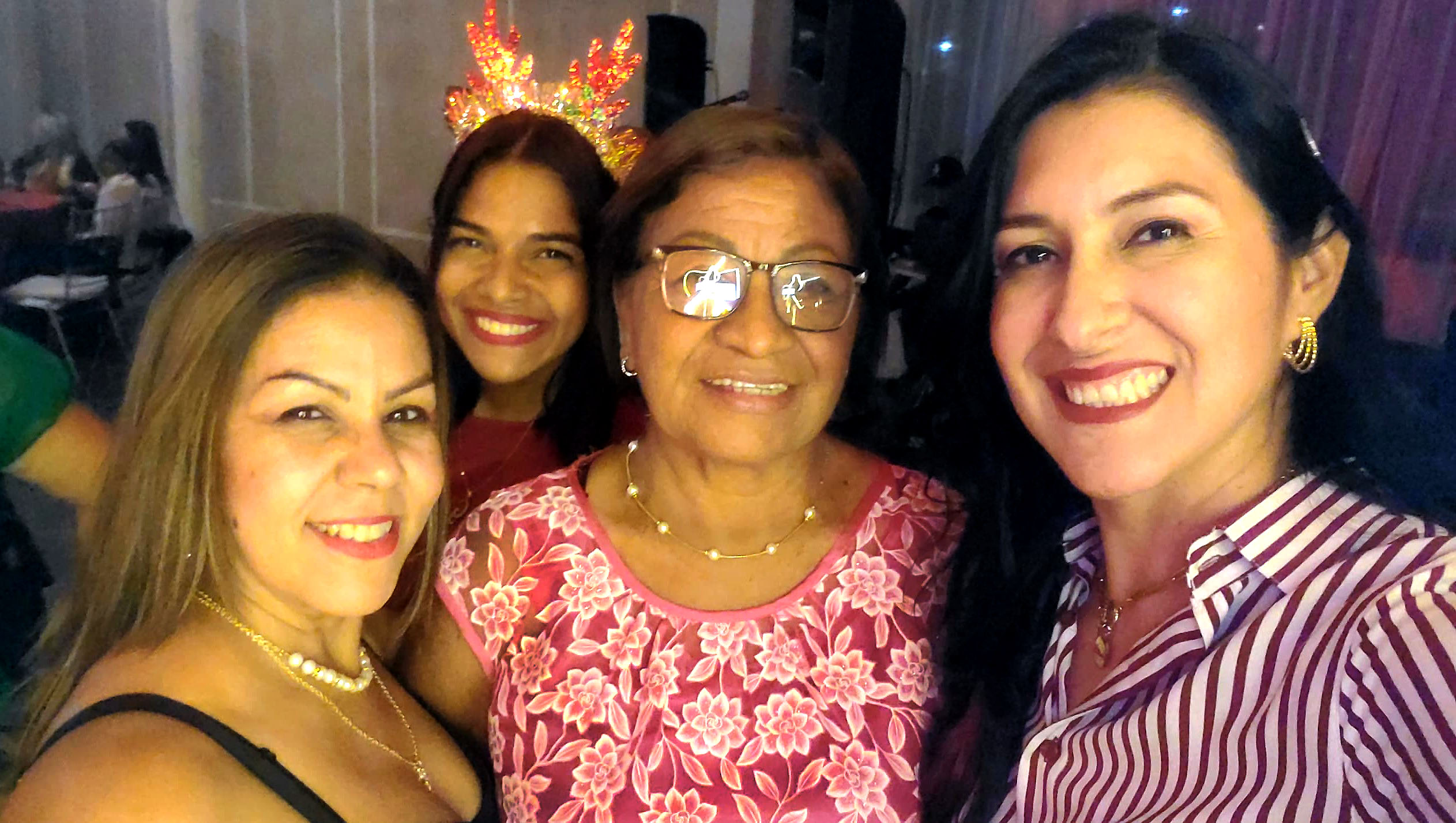 Periodistas de la COL celebró su fiesta navideña