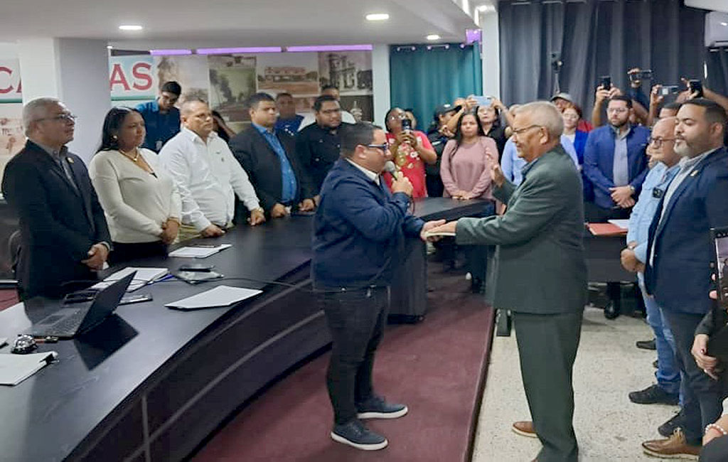 Quién es Ramón Chirinos
