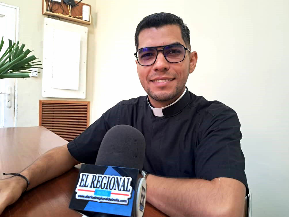 Historia de tres jóvenes de la COL que siguen su vocación sacerdotal 