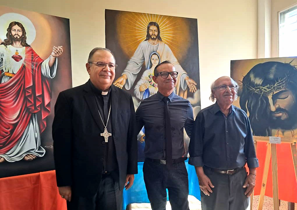 Robert Sánchez presentó I Exposición de Pinturas Religiosas
