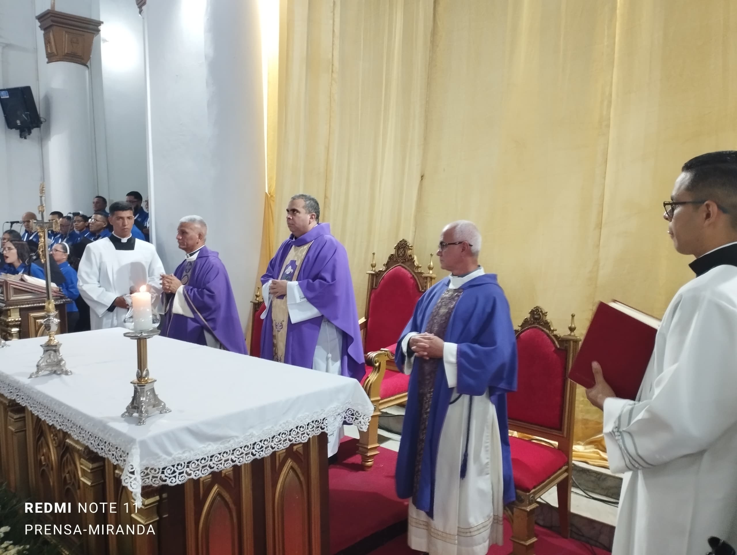 Bajada de la Virgen de Altagracia "María Reina de Cielos y Tierra"