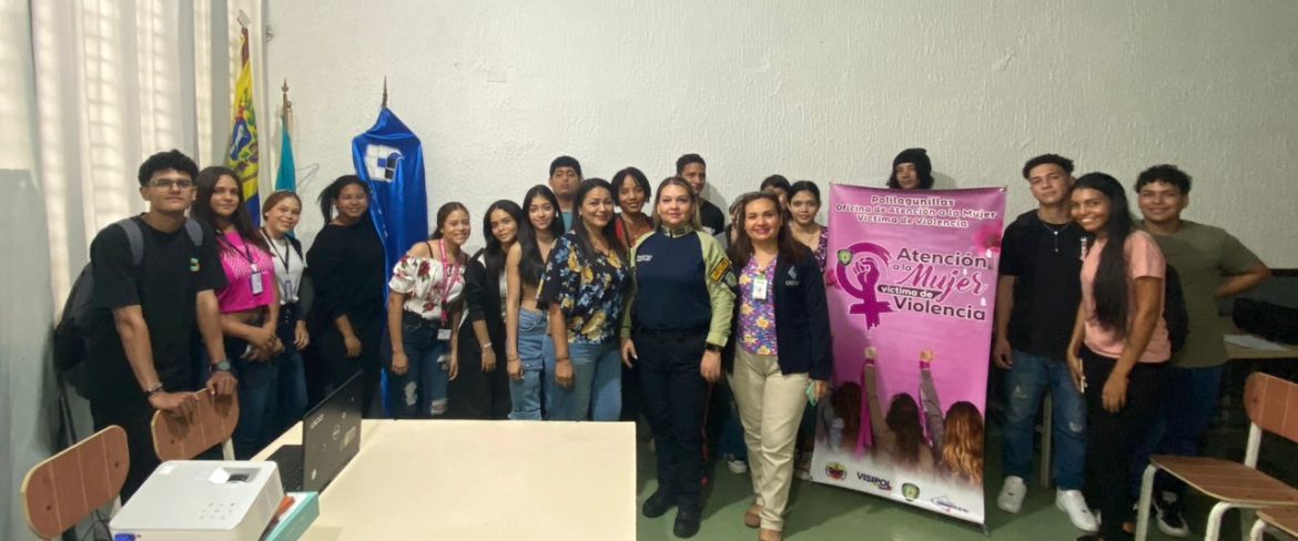 charla en la unermb 2 .jpg