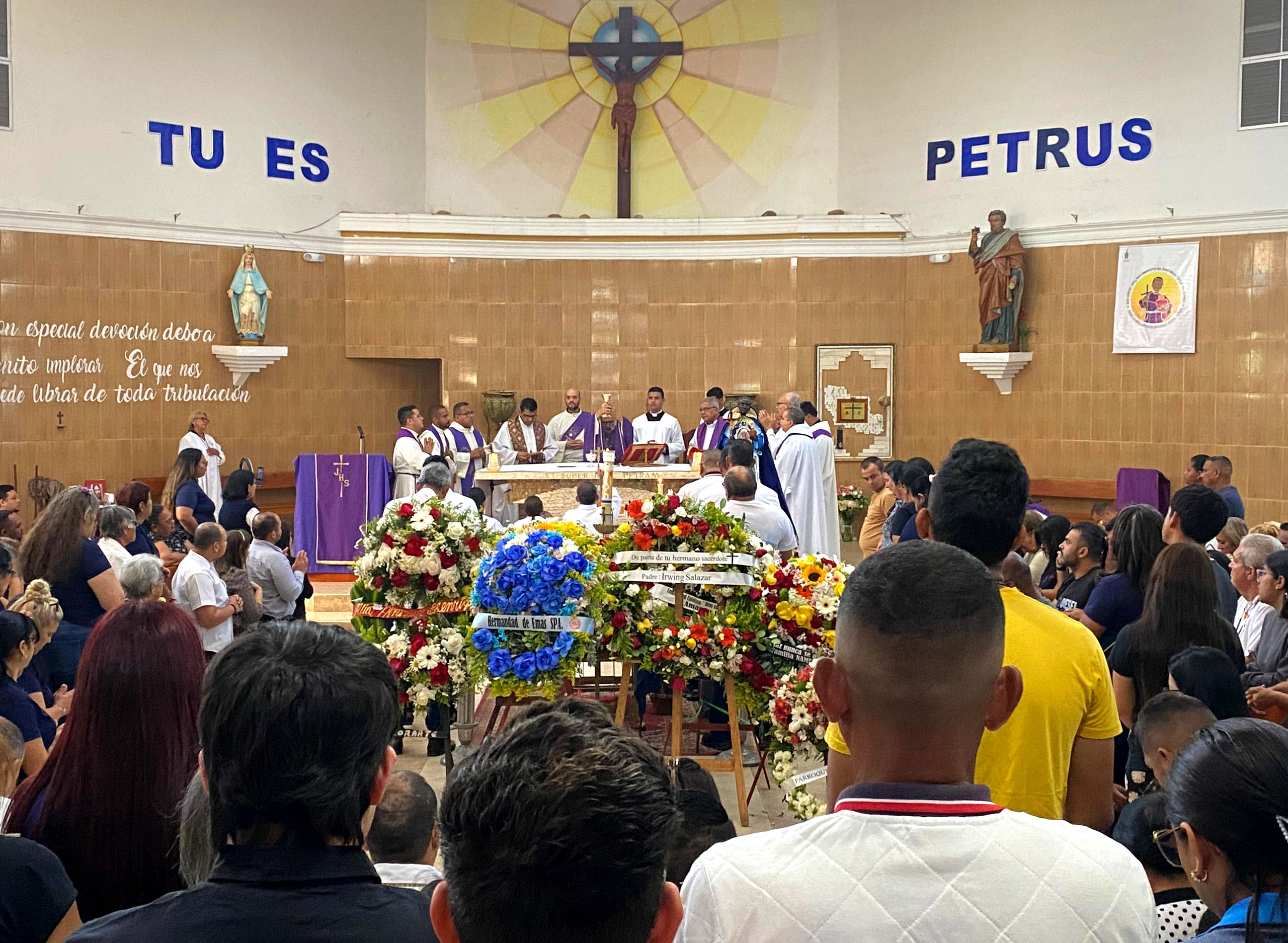 Cabimas al presbítero Luberto Ríos