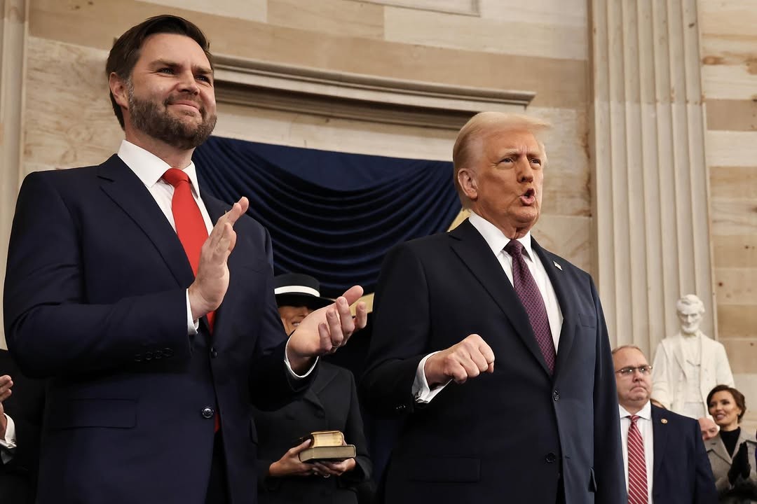 Donald Trump juramentado