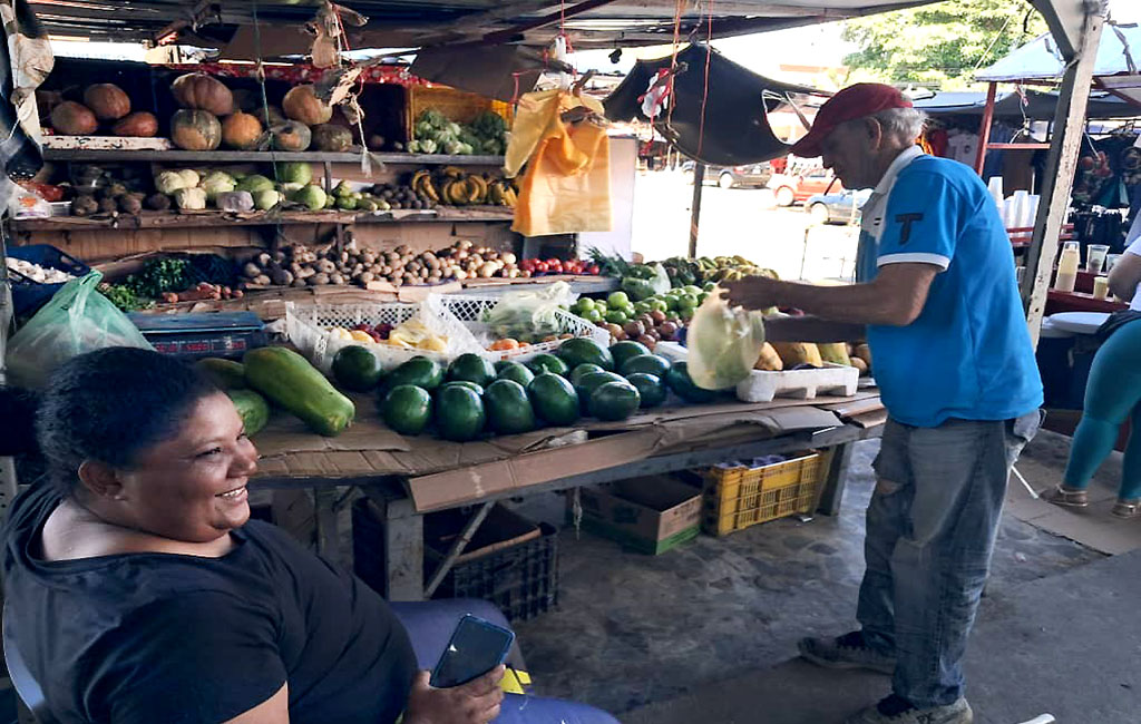 Se disparan precios de frutas y verduras en Cabimas 