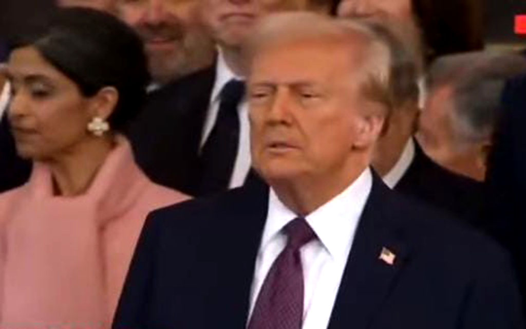 Donald Trump juramentado