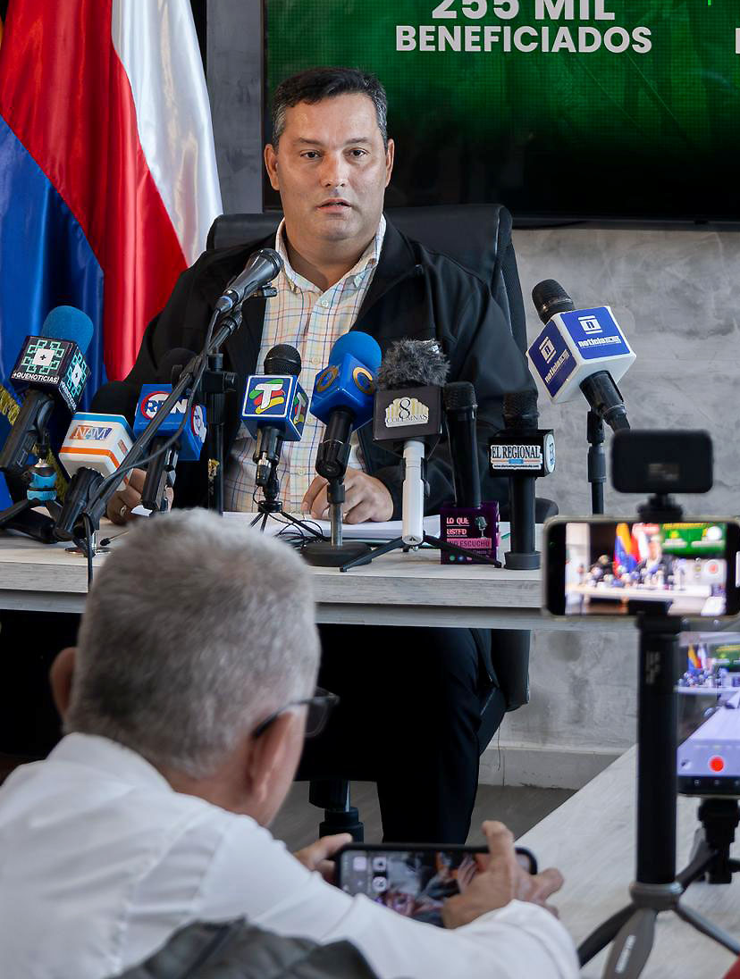 Adrián Romero Rafael Ramírez no está muerto no hay ausencia absoluta