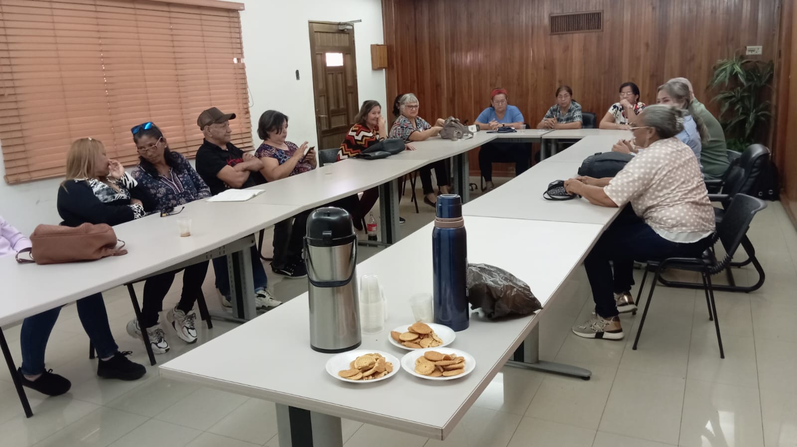 educadores de Valmore Rodr{guez