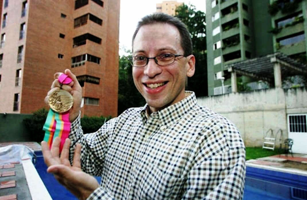 En la capital zuliana nadaron el millón de metros por Rafael Vidal