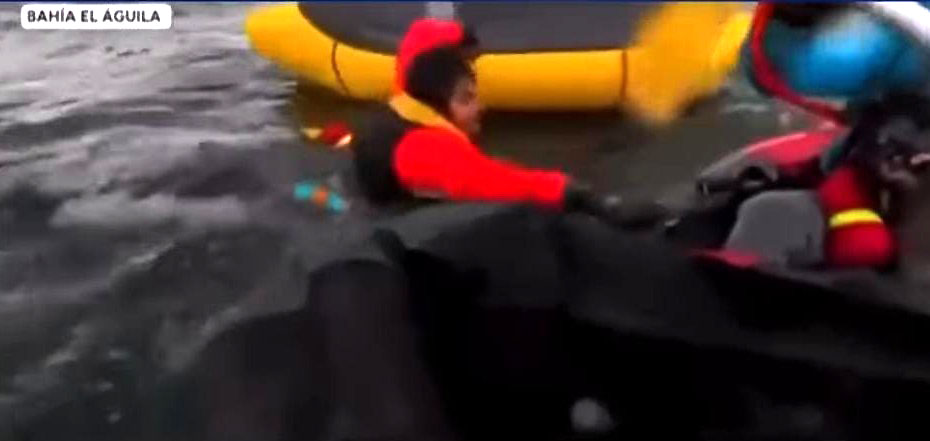 Joven venezolano tragado por ballena en Chile