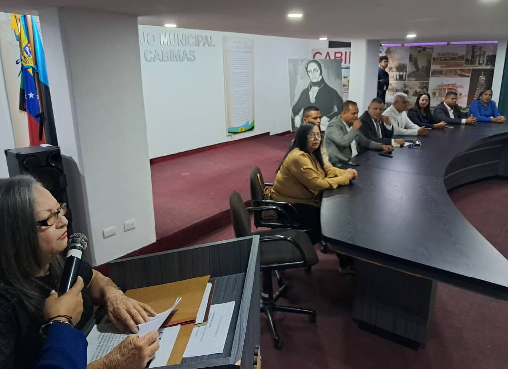 Más de 40 maestros en Cabimas recibieron reconocimientos 