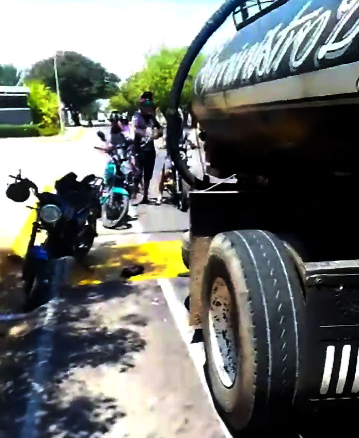 Adolescente de 14 años murió tras ser arrollada por un camión en Maracaibo