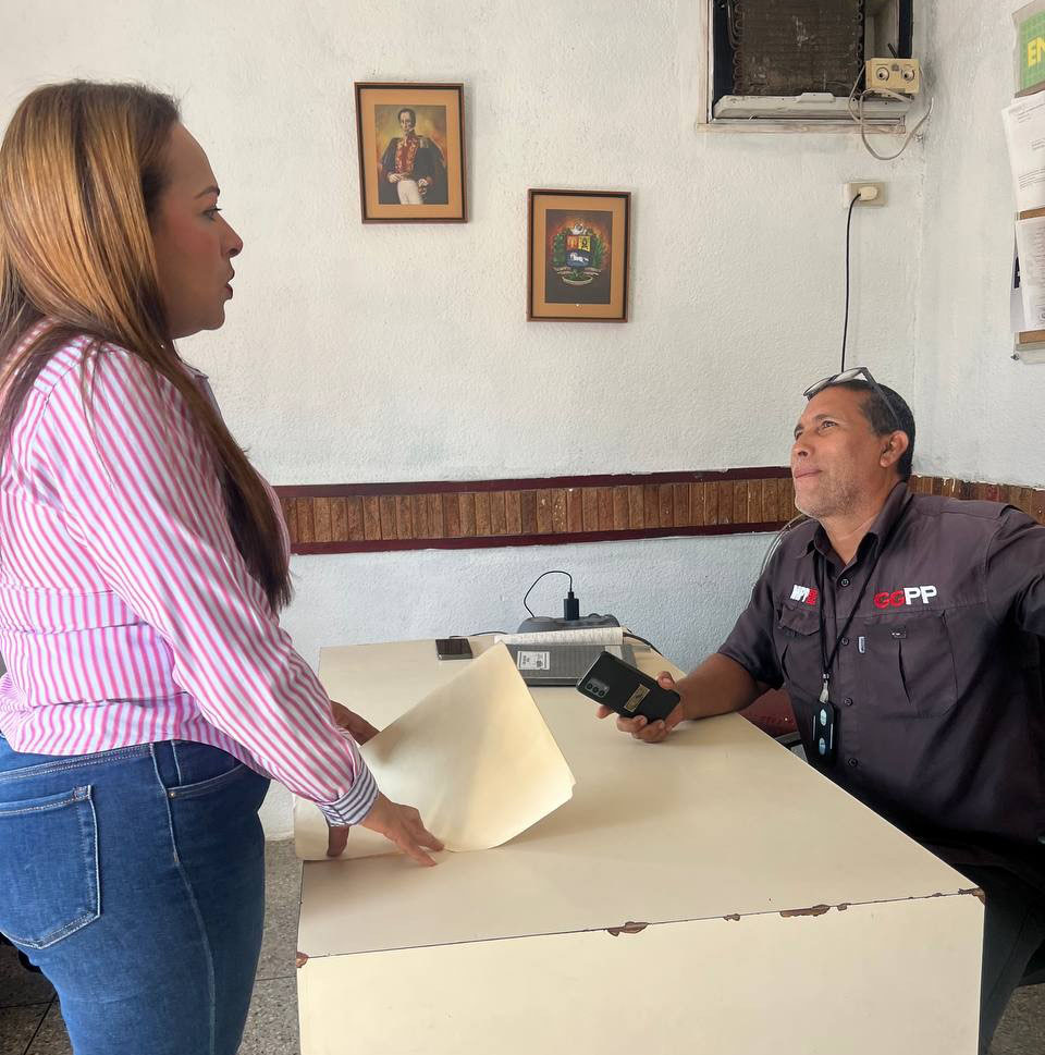 Concejal Lizzi Echeto Corpoelec en Santa Rita