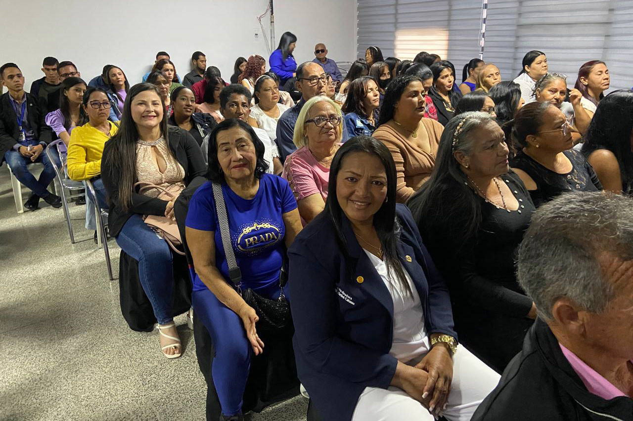 Concejo Municipal de Santa Rita sesión Día Internacional de la Mujer