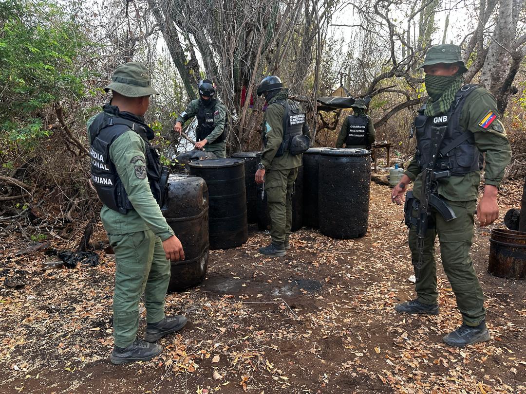 Centro clandestino de producción artesanal de combustible
