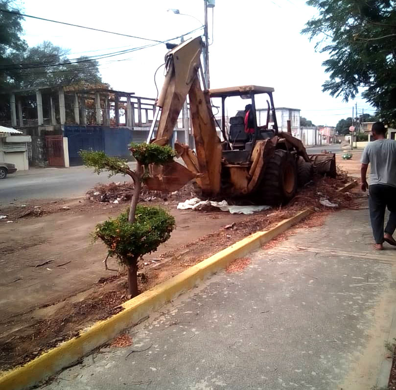 Exhortan a la ciudadanía a cuidar y preservar plazas de Cabimas 