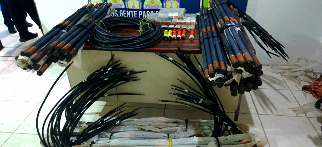PoliLagunillas aprehendió a dos hombres por material estratégico
