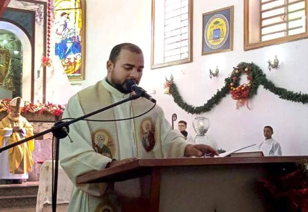 Jesús Meleán párroco de la Iglesia San Juan Bautista 