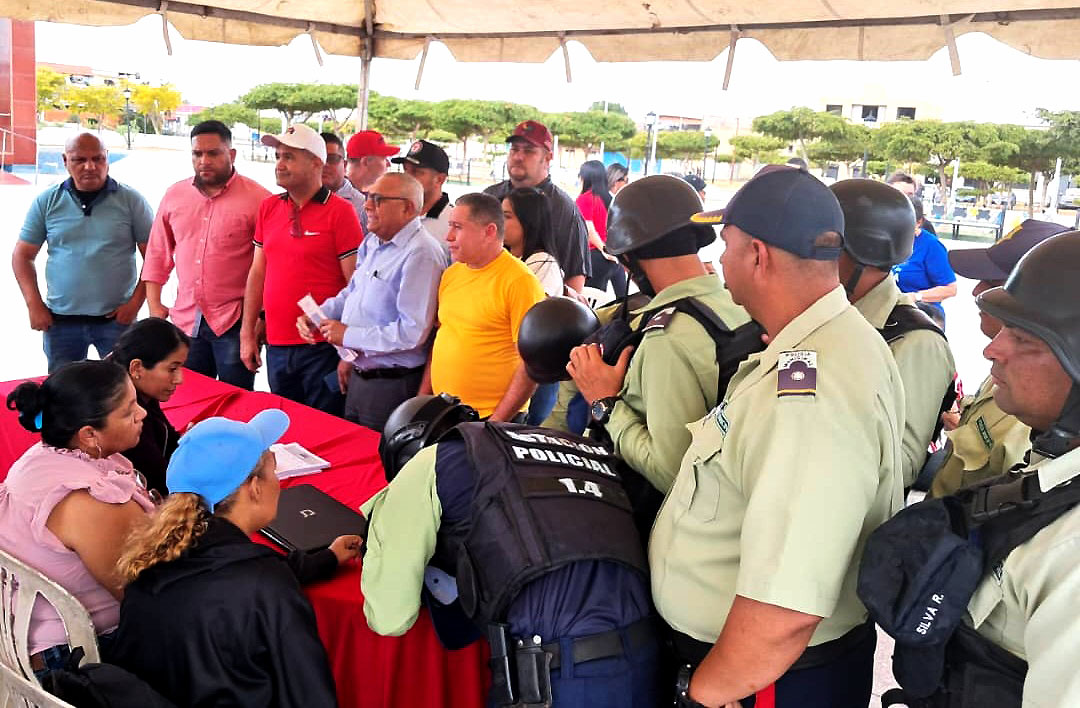 Recolectan firmas en rechazo a acciones contra migrantes venezolanos