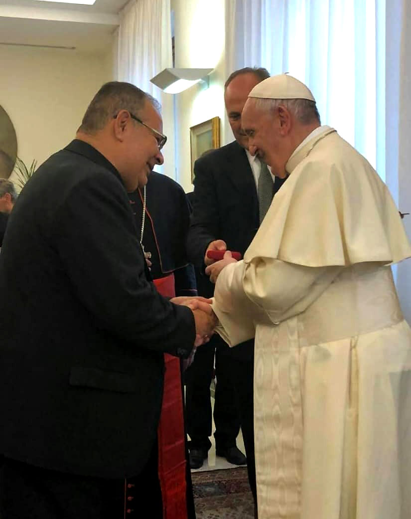 Monseñor Ángel Caraballo y papa Francisco