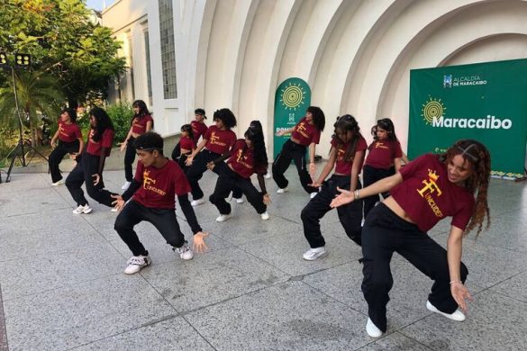 Alcaldía de Maracaibo conmemora 22 años de las Danzas Municipales
