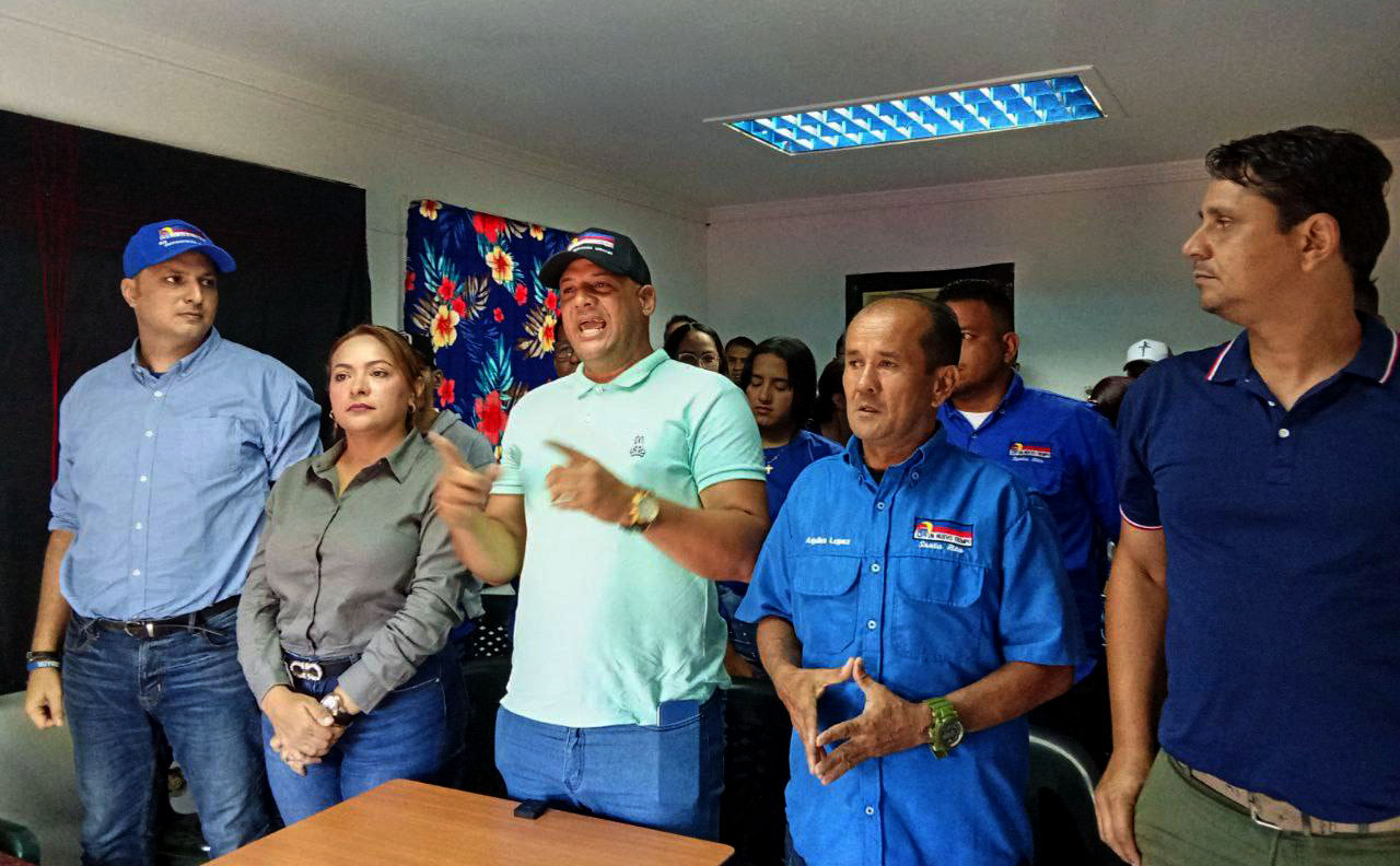 Exmilitantes de AD en Santa Rita renuncian ante secuestro de su partido