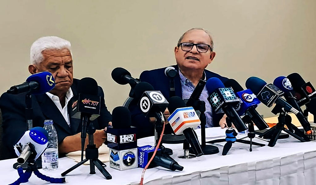Manuel Rosales supera por 39 por ciento al candidato del oficialismo