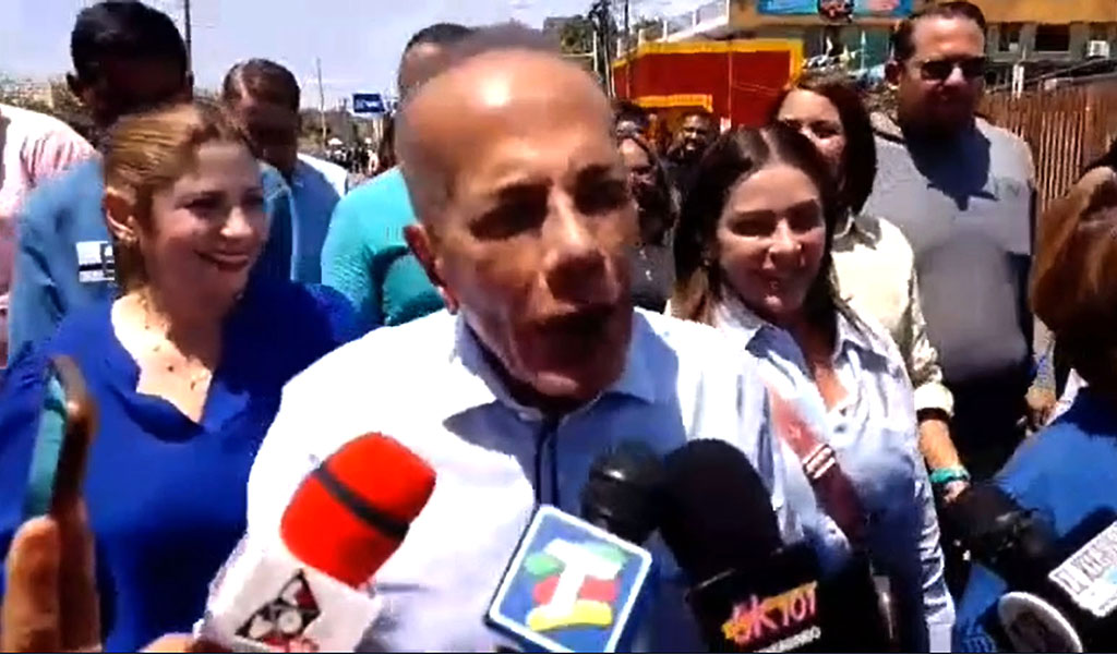 Manuel Rosales votó en el Udón Pérez