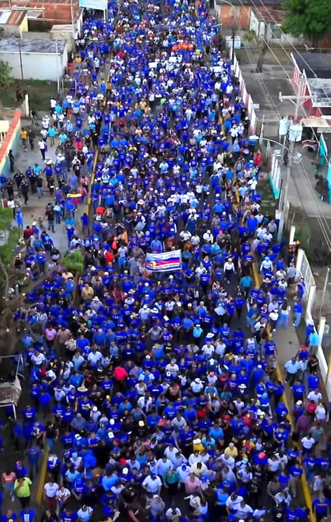 Manuel Rosales culminó campaña en Cabimas