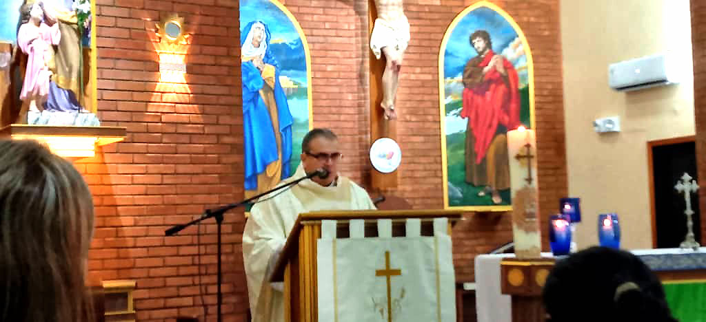 Padre Alexander Arias 22 años de sacerdocio