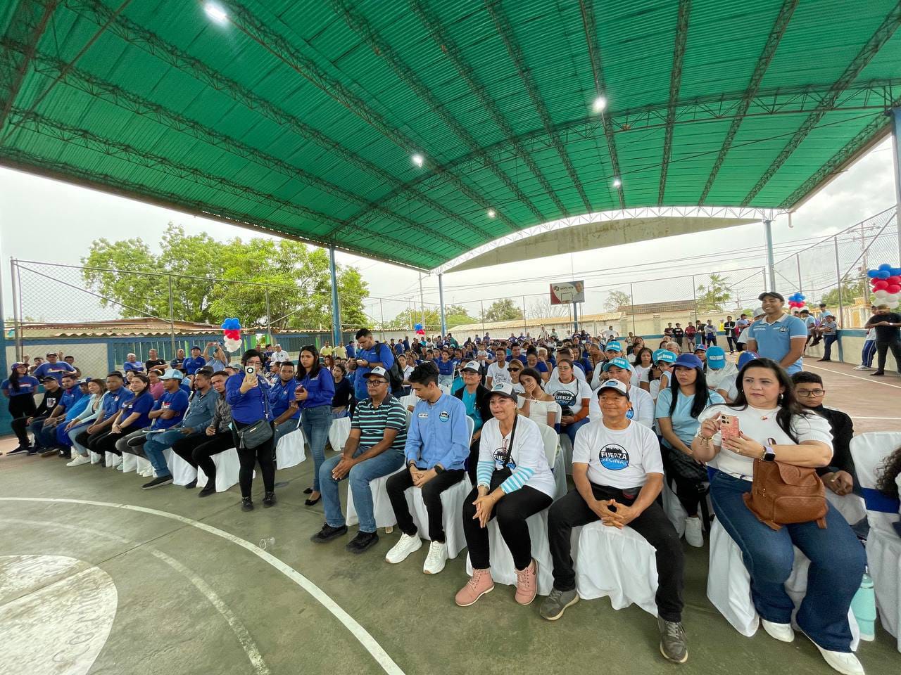 Santaritenses manifiestan su contundente apoyo a Manuel Rosales 