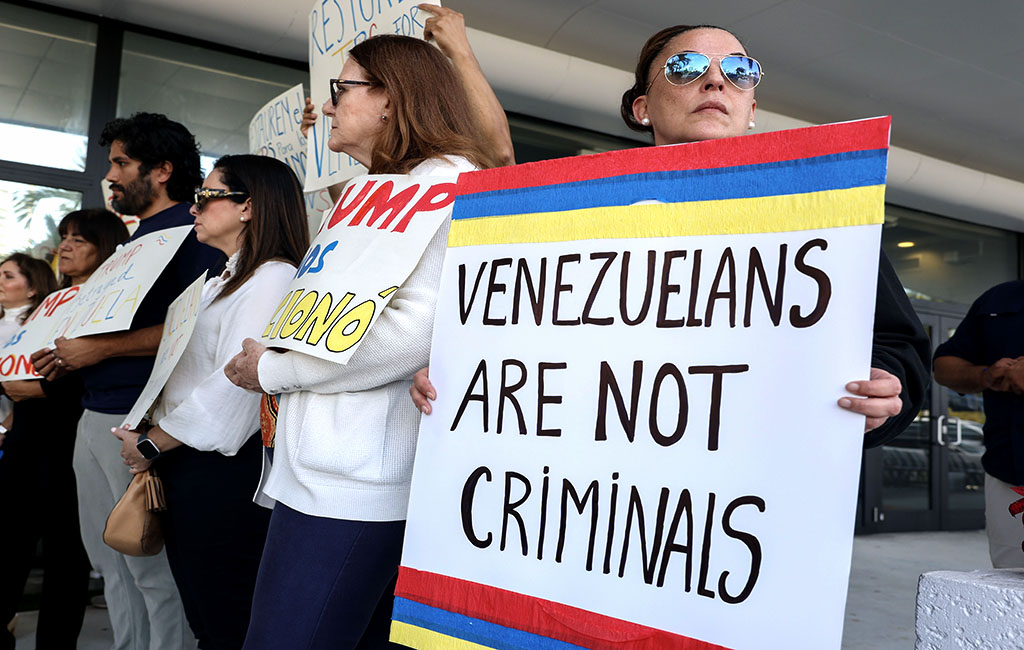 Trump pide a la Corte Suprema que termine con TPS para venezolanos 