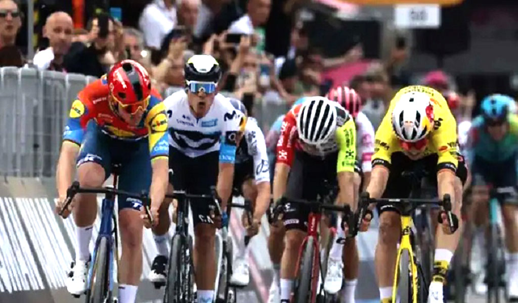 Venezolano Orluis Aular inicia subiendo al podio el Giro de Italia 2025