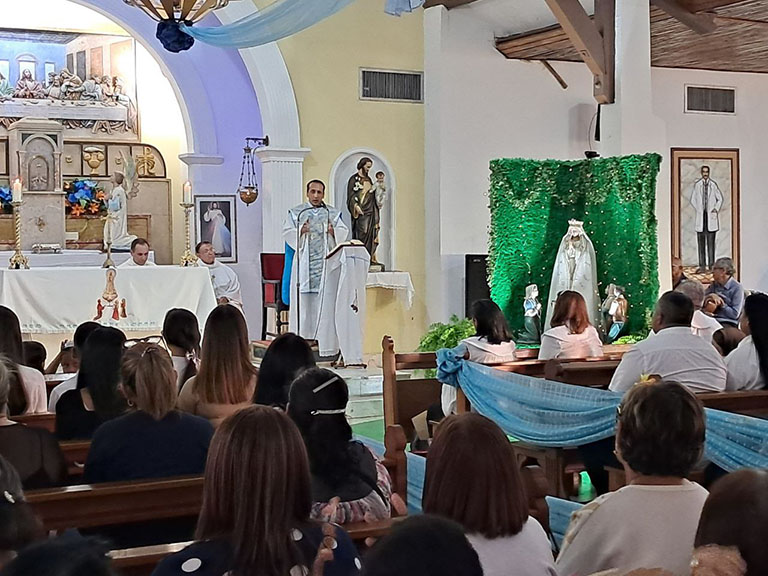 eligreses de Valmore Rodríguez, en el estado Zulia, celebraron el Día de la Virgen del Rosario de Fátima, su patrona, en horas de la tarde de este 13 de mayo de 2025.