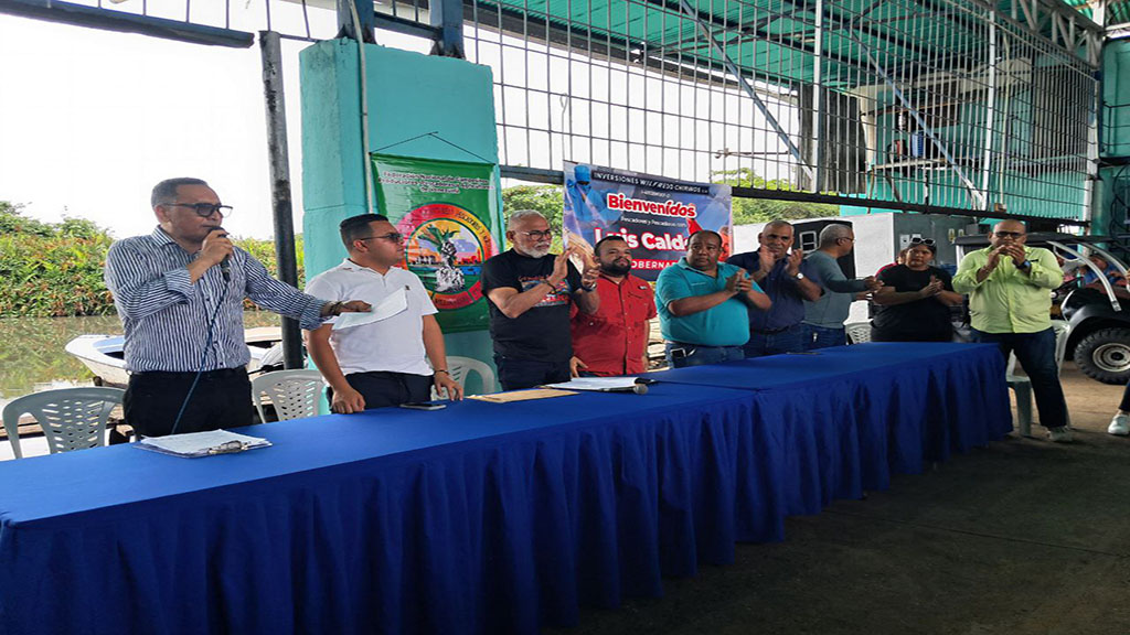 Miembros de los diferentes Consejos de Pescadores del municipio Lagunillas entregaron una serie de propuestas para el candidato a la Gobernación del Zulia Luis Caldera, durante la mañana de este viernes 16 de mayo de 2025.