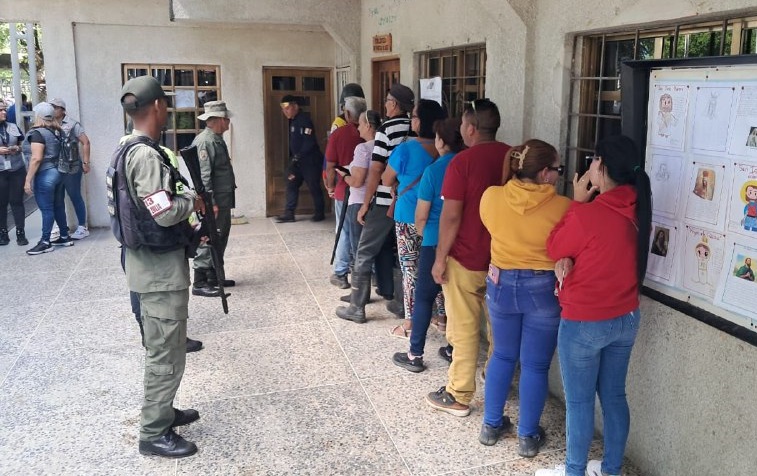 El simulacro electoral para el 25 de mayo de 2025 transcurre con normalidad en el municipio Valmore Rodríguez del estado Zulia.