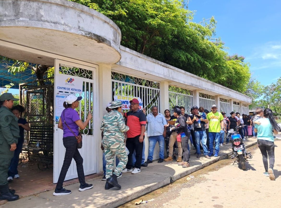 El simulacro electoral para el 25 de mayo de 2025 transcurre con normalidad en el municipio Valmore Rodríguez del estado Zulia.
