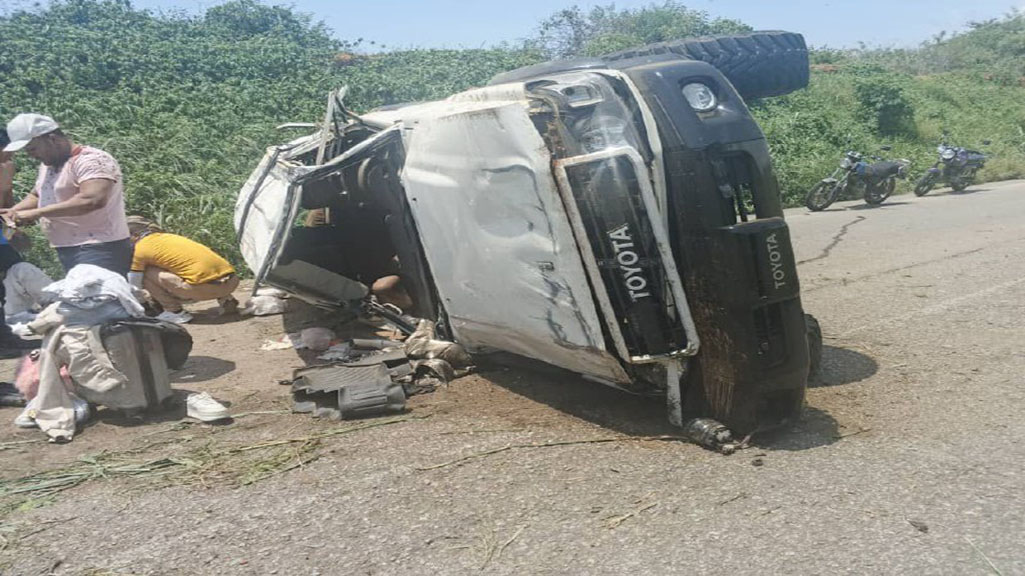 Accidente vial en Anzoategui principal 1