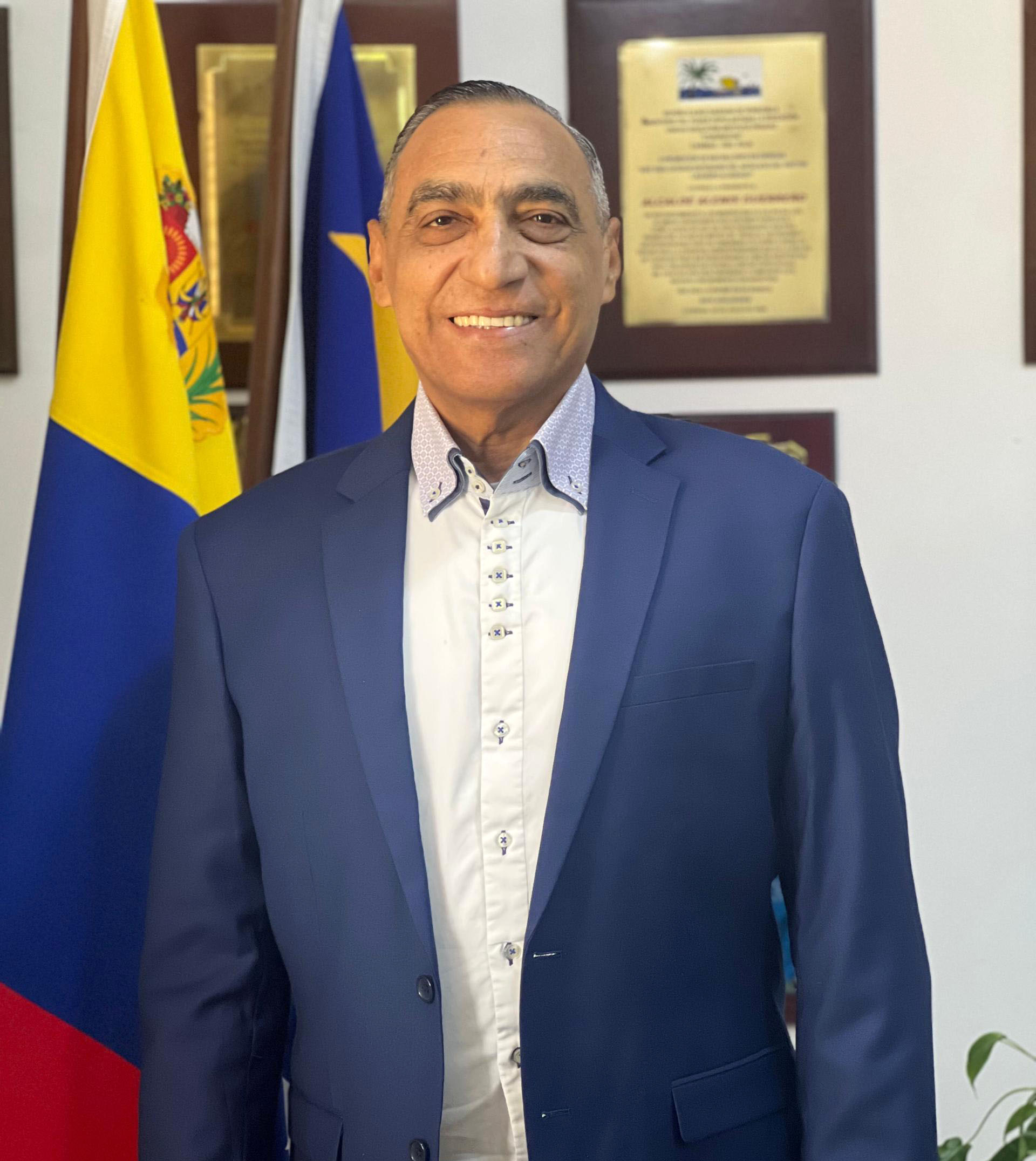 Alenis Guerrero formalizó su candidatura 
