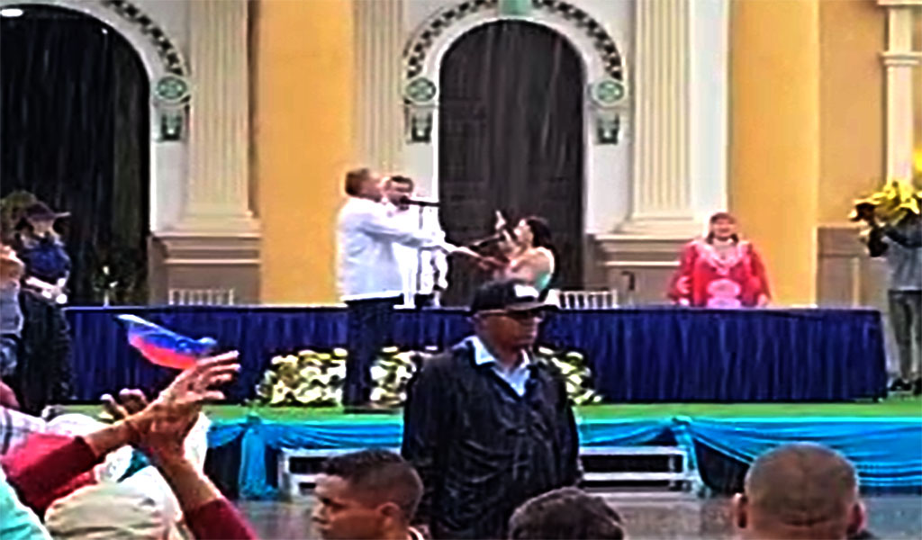 Juramentado Luis Caldera como gobernador del estado Zulia