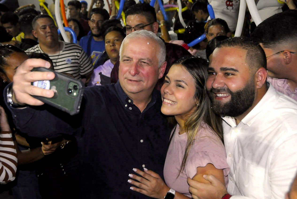 Gustavo Fernández "El futuro de este país