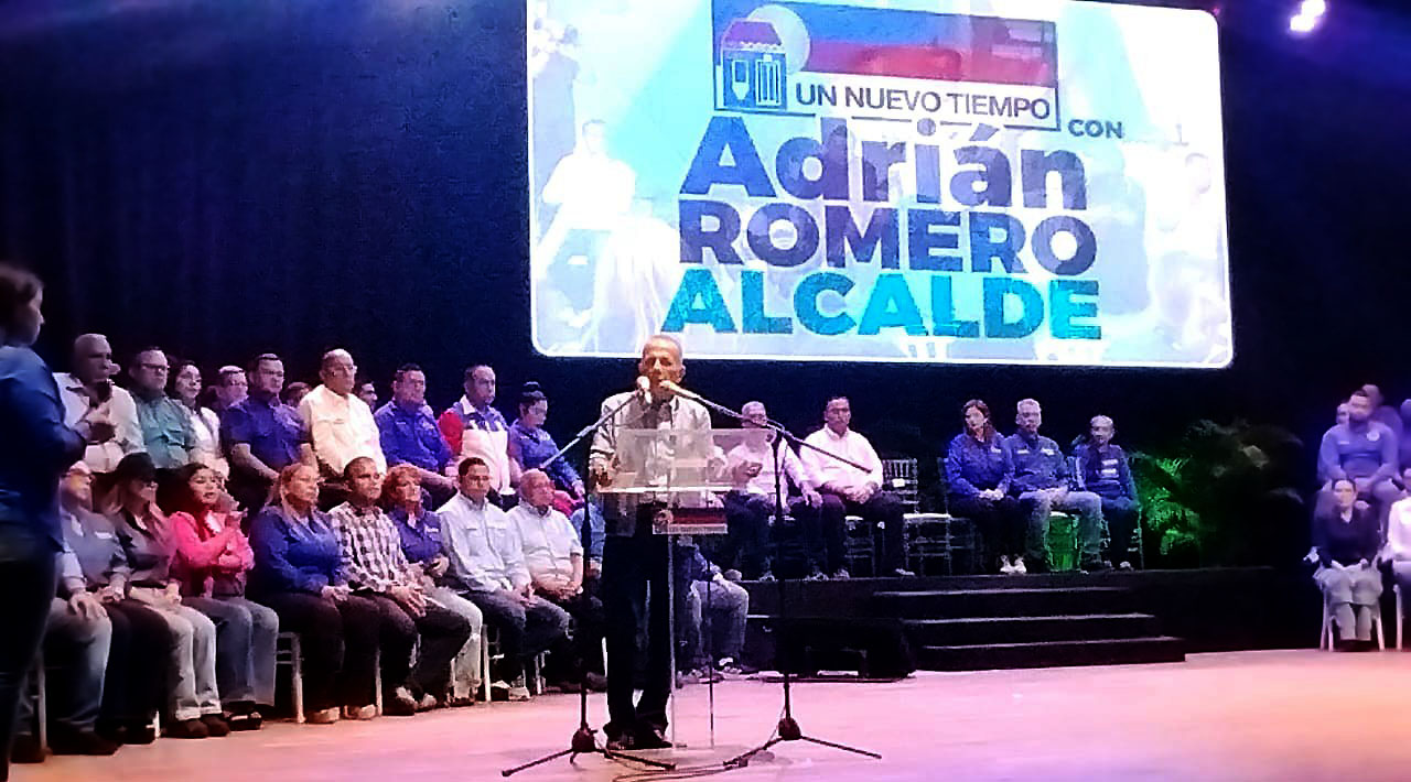 Adrián Romero celebró el apoyo de Un Nuevo Tiempo