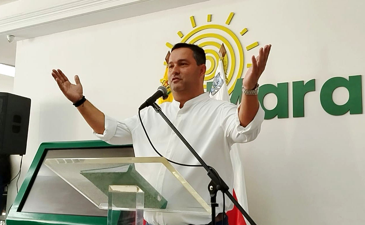 Adrián Romero reconoce y felicita al nuevo alcalde electo Gian Carlo Di Martino