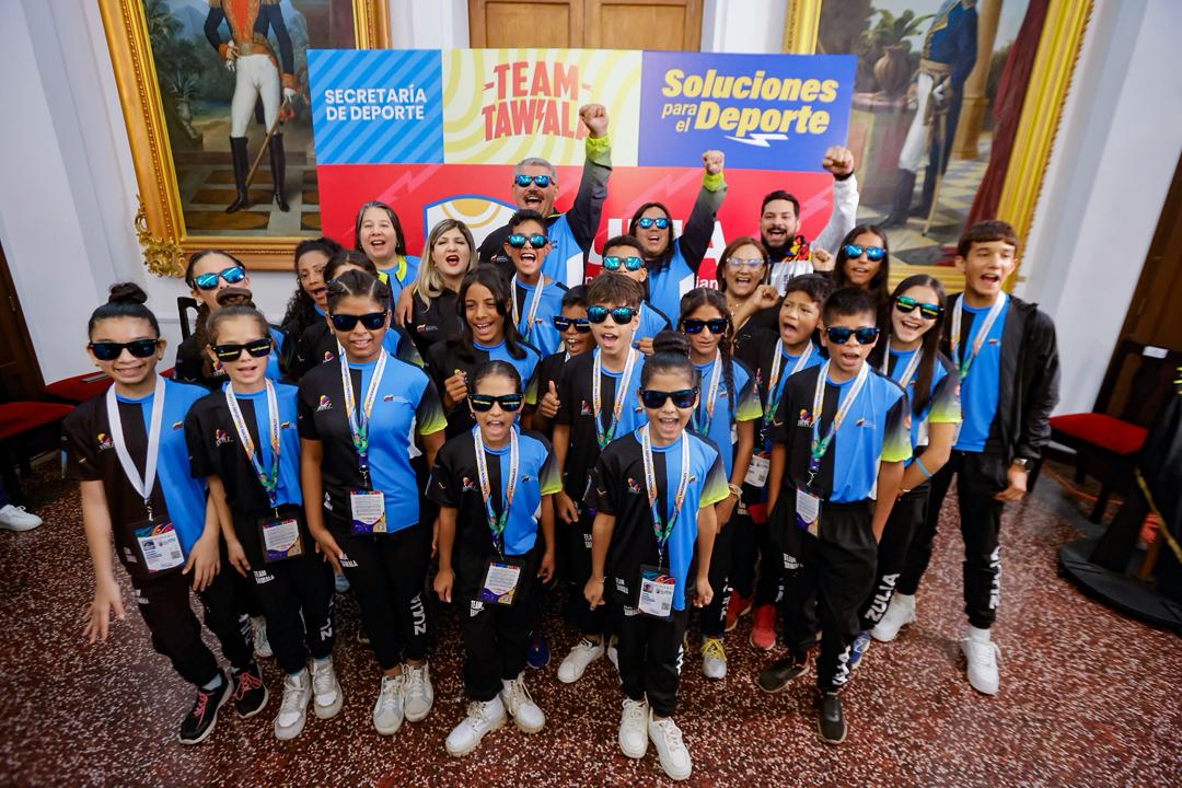 Caldera abandera delegación para Juegos Deportivos Nacionales Estudiantiles
