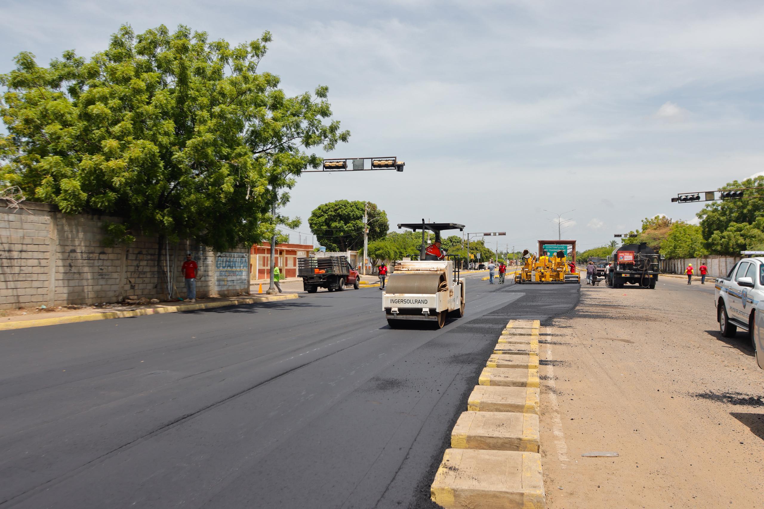 Caldera inspecciona trabajos en circunvalaciones 2 y 3