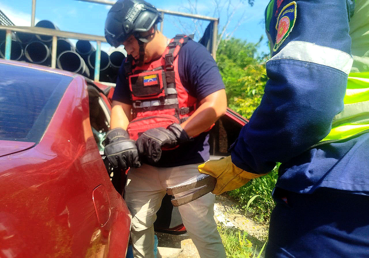 Dos hombres y una mujer resultaron heridos tras choque en la carretera Lara Zulia