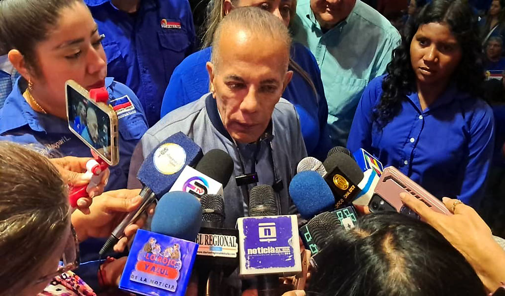 Manuel Rosales Siempre hemos estado rebelados contra el oficialismo