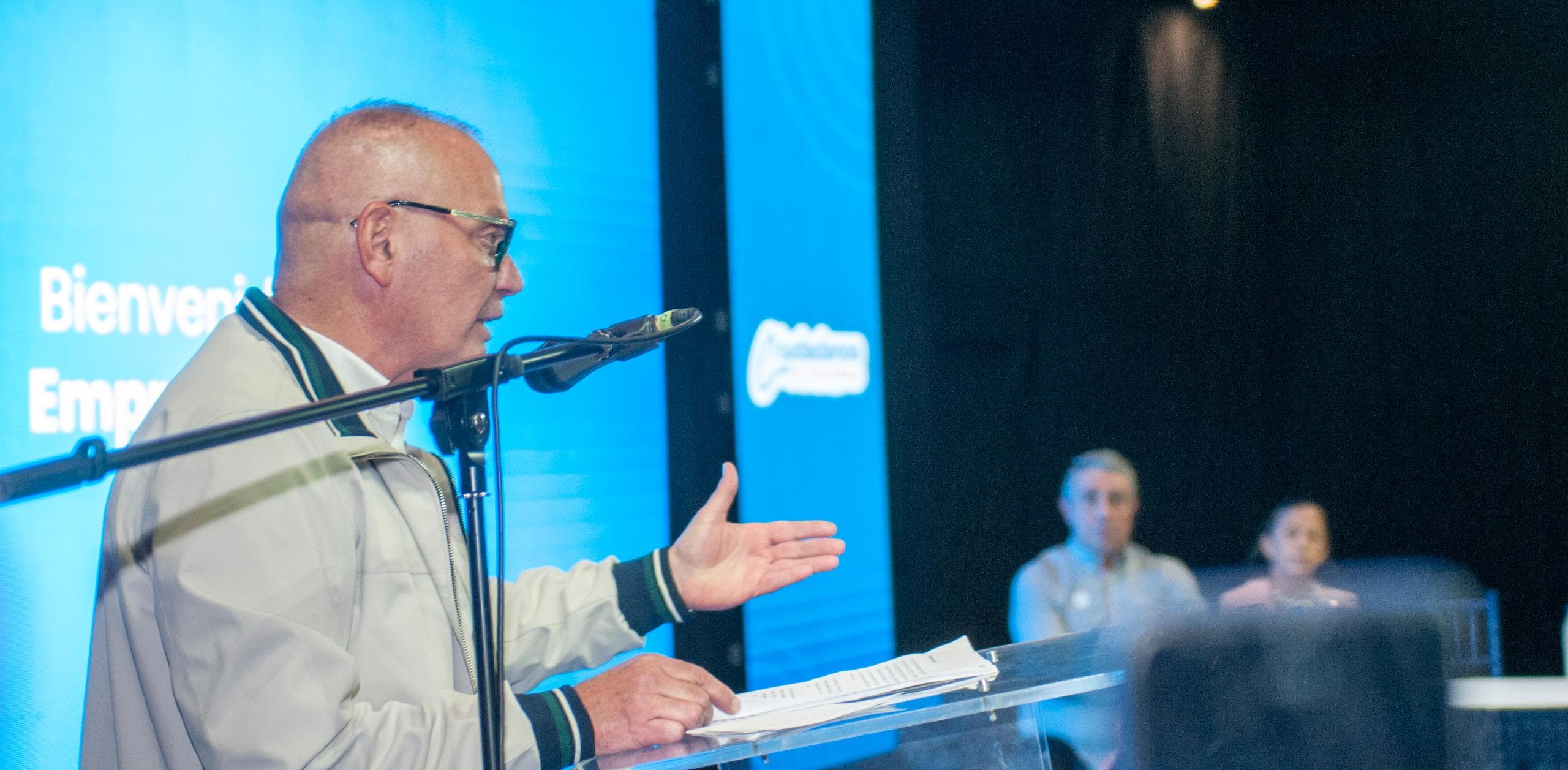 Más de 300 empresarios respaldan a Di Martino